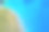 落基的海岸线和明亮清澈的大海在阳光明媚的一天顶部向下鸟瞰图片下载