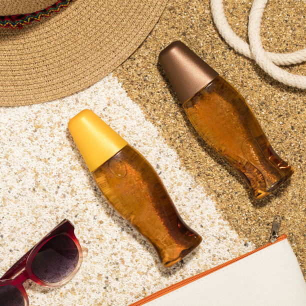 海滩配件孤立在沙子背景图片下载