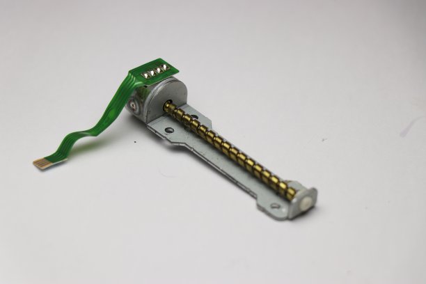 用于dvd机驱动机构的步进电机图片下载