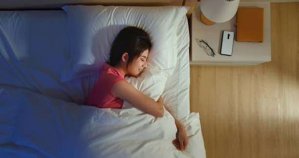 亚洲女性睡眠好图片下载