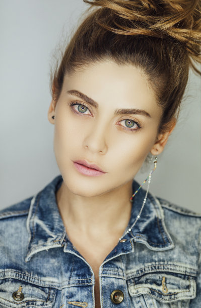 美丽女人的肖像图片下载