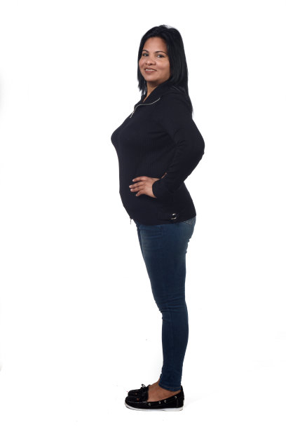 一个白色的拉丁女人的肖像图片下载