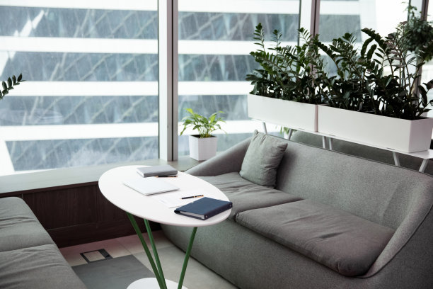 用于商务会议的现代办公大堂内部是空的图片下载