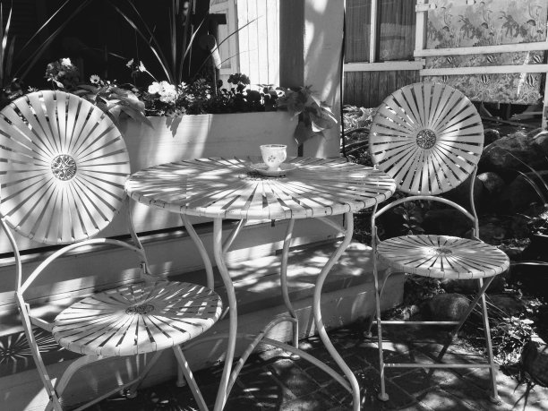 咖啡桌椅图片下载