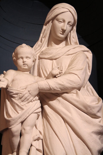 麦当娜和孩子。Crecy-la-Chapelle。塞纳河和马恩河。法国。欧洲。图片下载