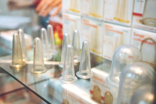 硅胶体脸眼罐，面部美容保健按摩杯。硅胶抗脂肪杯套装，中医疗法，身体和面部按摩包真空吸图片下载