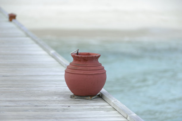 美丽的夏季热带海滩在异国情调的岛屿马尔代夫图片下载