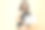 加上大小的模型。美丽的胖女人肖像。黑发女人拿着写着“当你认为好的时候你看起来很好”的励志海报。身体积极的女性看着相机。图片下载