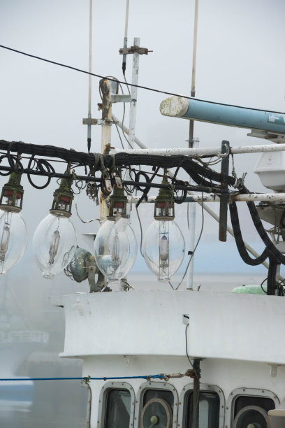 渔船捕鱼用灯图片下载