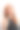 优雅女子涂抹香水图片下载