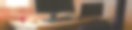 办公室搬到公寓。工作地点与IT设备在家里。家庭基地办公室和远程工作的概念。图片下载