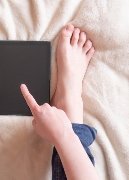 女性手触屏图片下载