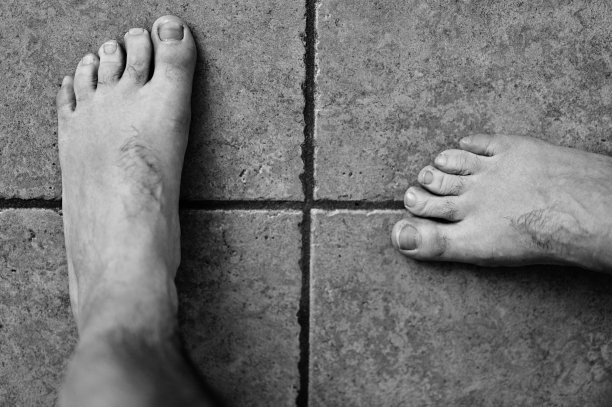 赤裸的脚图片下载