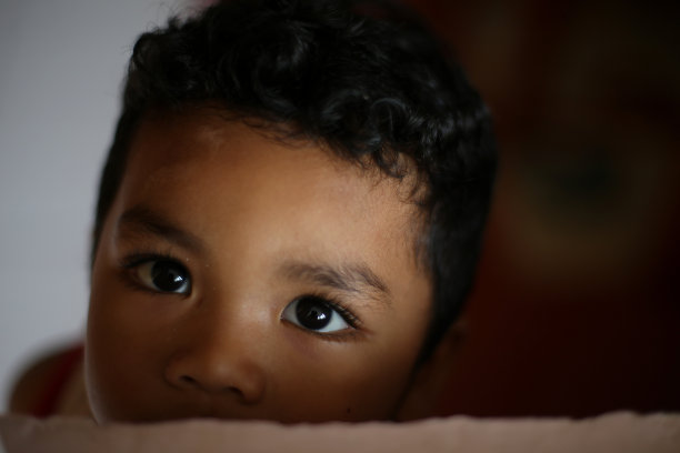 穆斯林年轻人图片下载