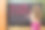 小女孩在电视屏幕上写我爱你爸爸图片下载