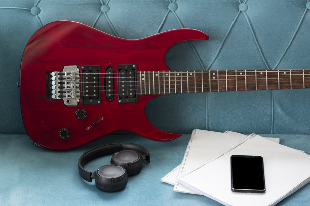 打开电吉他图片下载