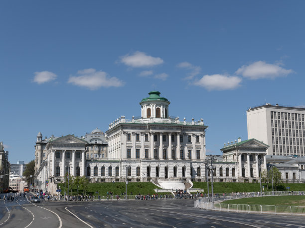 帕什科夫住宅是莫斯科著名的古典建筑图片下载