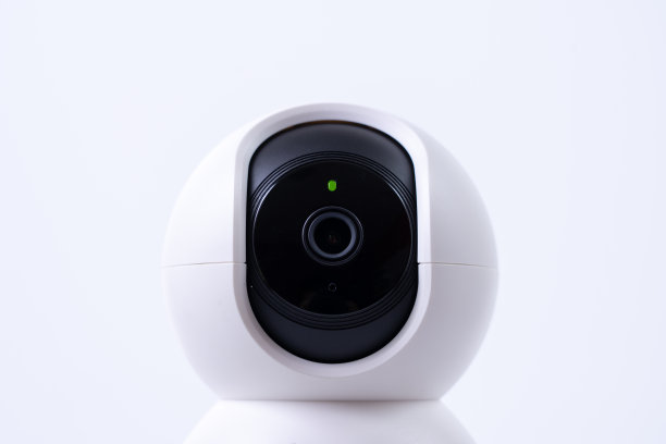 穹顶的摄像头被隔离在白色背景下。图片下载