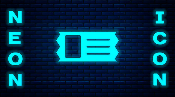 霓虹灯电影院票图标孤立在砖墙的背景上。矢量图图片下载