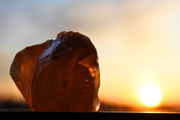 蜂蜜方解石晶体图片下载