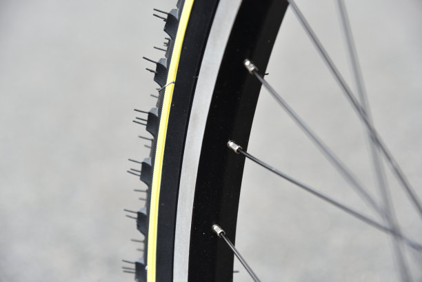 特写的一个新轮胎的自行车图片下载