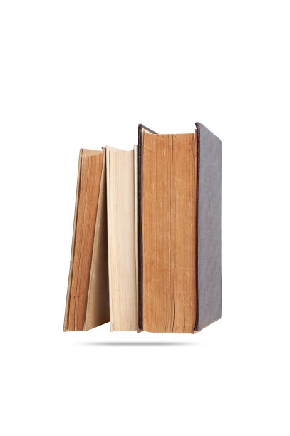 一些旧的书。在白色背景上隔离图片下载