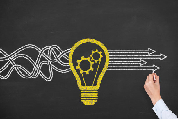 创新的想法解决概念在黑板上图片下载