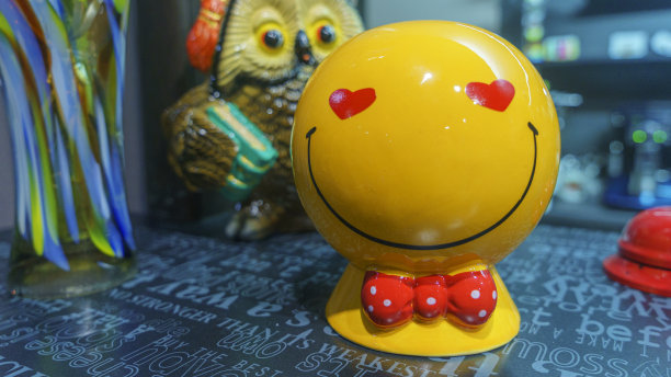 永远快乐。福和幸福的概念在bokhe背景下。图片下载