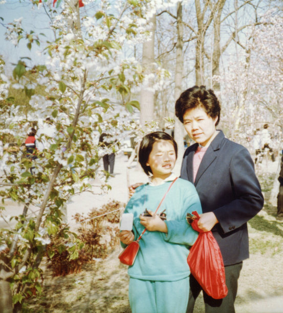 20世纪80年代中国母女的真实生活照片图片下载