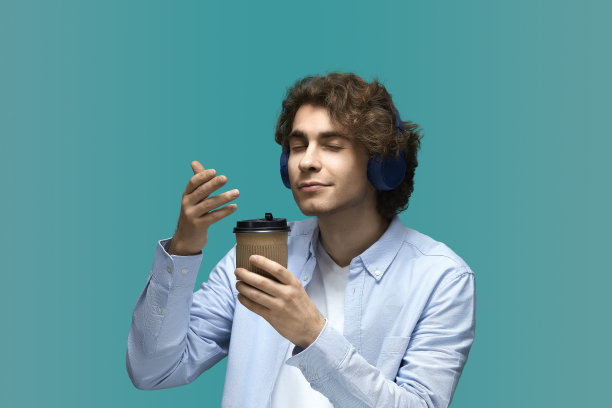 情绪化的年轻人的肖像图片下载