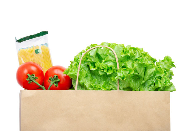 纸袋，生菜，番茄和意大利面隔离在白色。图片下载