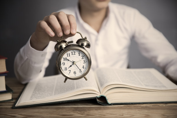 指针指针在书上图片下载