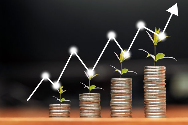 step of coins stacks with Stock market or forex trading graph, money, saving and investment or family planning concept。图片下载