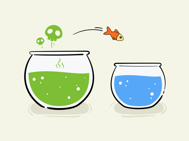 一条金鱼正从有毒的池塘跳进一个有很多水的小池塘。图片下载