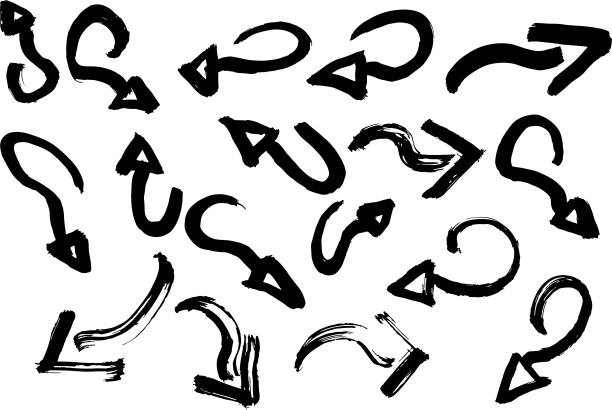 一个集合的黑色箭头，水彩笔触和水彩纹理。手绘墨水素描。图片下载