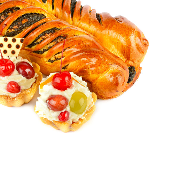 甜美可口的糕点孤立在白色的背景。为你的文本留出空间。图片下载