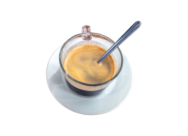 用勺子和碟子的黑咖啡图片下载