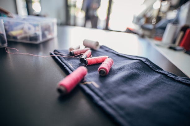 裁缝的办公桌的近景图片下载