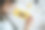 设计面具的年轻女孩图片下载