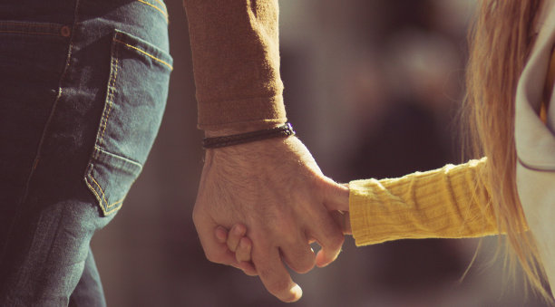 如此牢固的纽带。图片下载