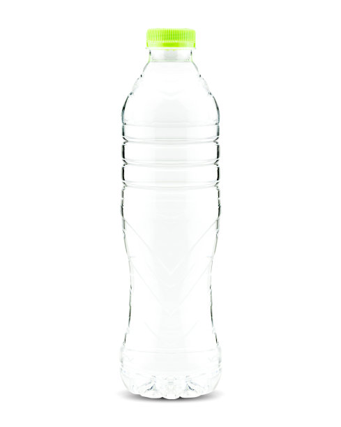 塑料饮用水瓶在白色背景与剪切路径图片下载