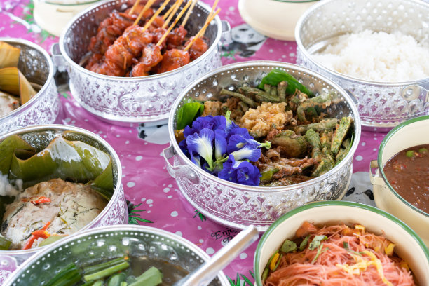 传统泰国料理套装图片下载