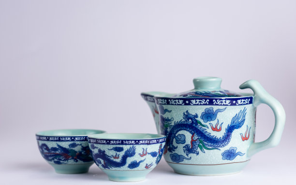 小杯红茶或薄荷茶图片下载