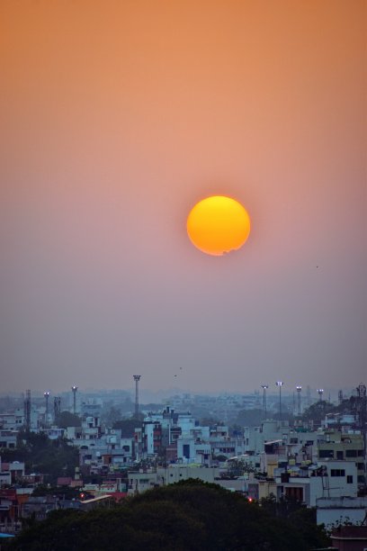 日落在美丽的太阳城市图片下载