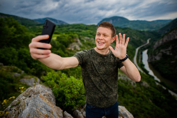 在山上拍视频图片下载