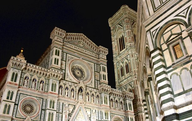 晚上的圣母大教堂。佛罗伦萨。意大利。图片下载