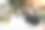 大学生使用笔记本电脑进行阅读和学习概念;图片下载