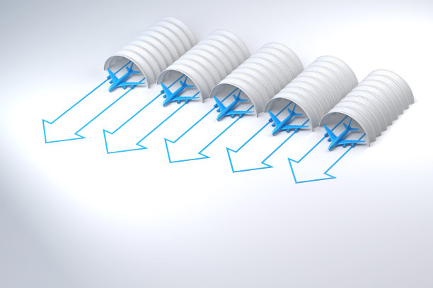 五架飞机在机库中图片下载