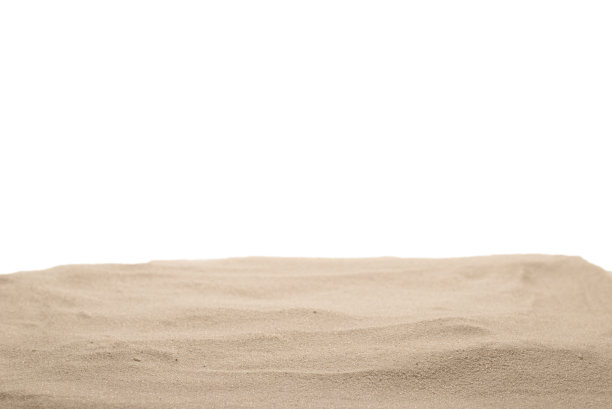 彩砂特写镜头。沙子孤立在白色上。图片下载