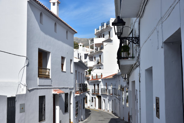 西班牙安达卢西亚的一个白人村庄图片下载